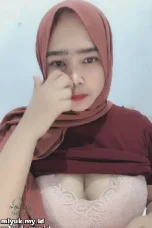 Belahan Meki Akhwat Dada Montok