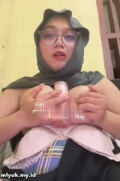 Syahwat Memuncak Janda Muda Berkerudung