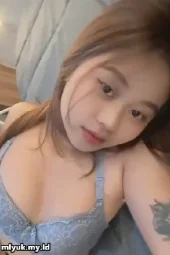 Viral Selebgram Gek Diah Cewek Bali