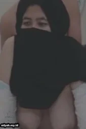 Tante Hijab Cadar Selingkuh Di hotel
