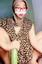 Timun Super Besar Masuk Kelubang Rahim Hijaber