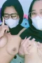 Ukhti Lesbong Saling Ngocokin Memew