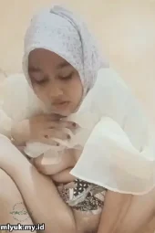 Umi Hijab Masturbasi Kurang Belaian Suami