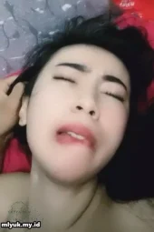 Merintih Nikmat Disetubuhi Kekasih Tercinta